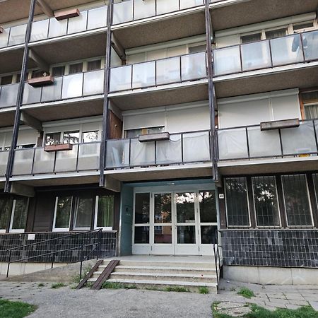 Derkovits Appartman Сомбатхей Экстерьер фото
